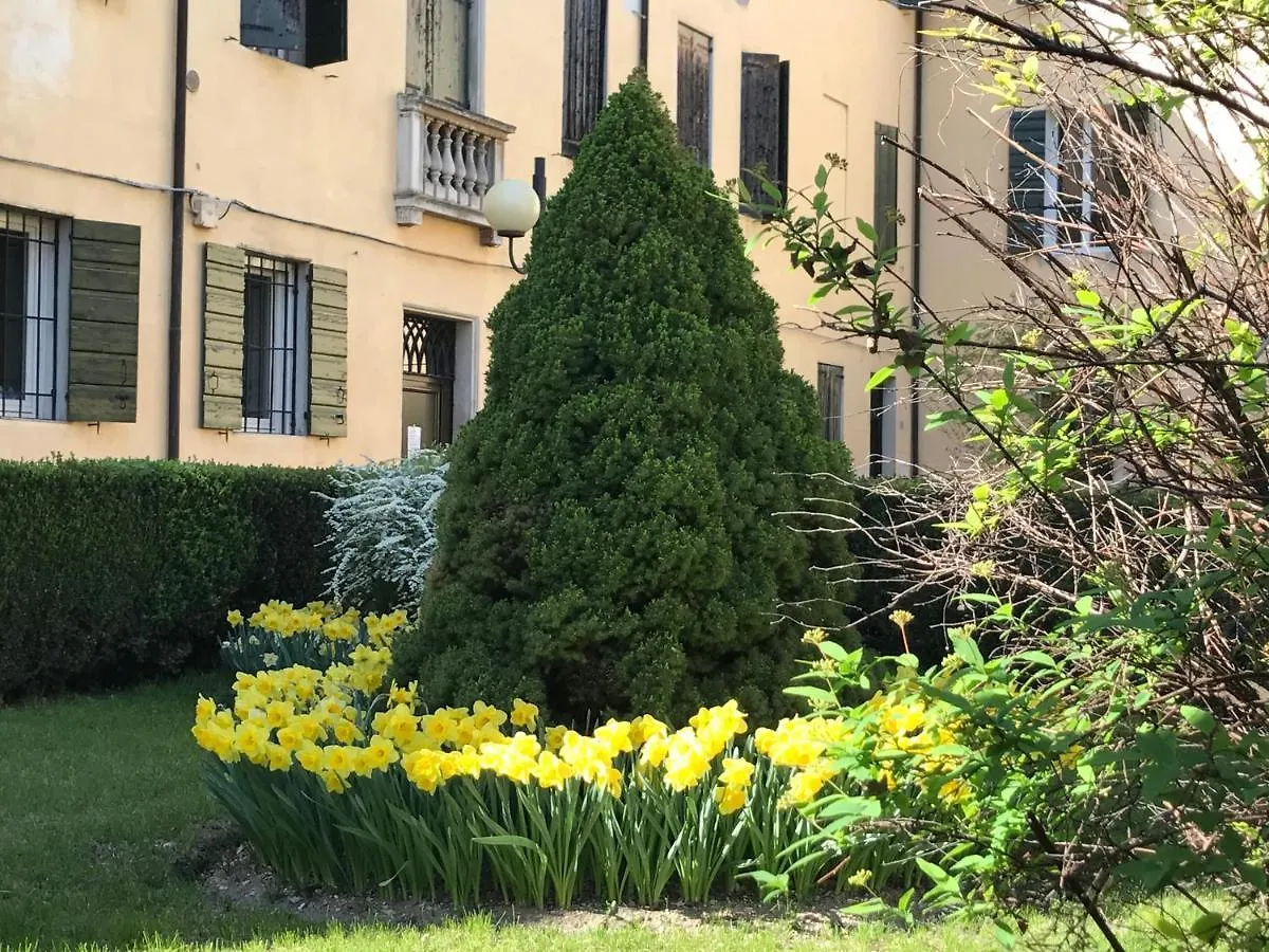 Appartement Catoo Dimora Di Design Park In Palazzo Nobiliare Al Duomo à Padoue