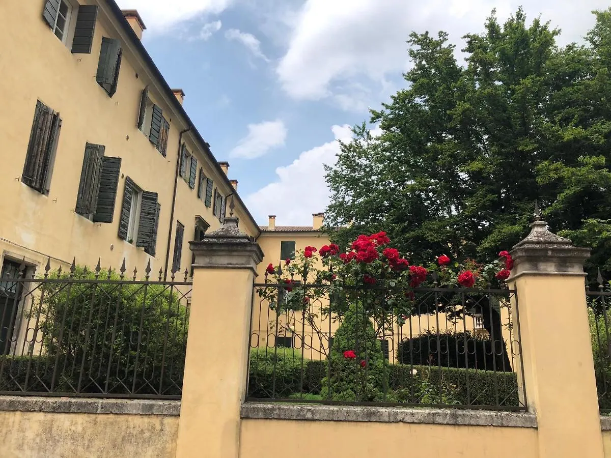 Appartement Catoo Dimora Di Design Park In Palazzo Nobiliare Al Duomo à Padoue Italie